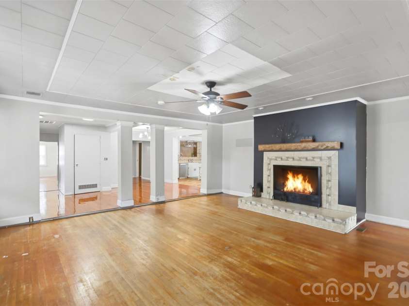 2670 Olivers Cross Road, Newton, NC 28658.  MLS# CAR4365512, YatesRealty ID 27521. 