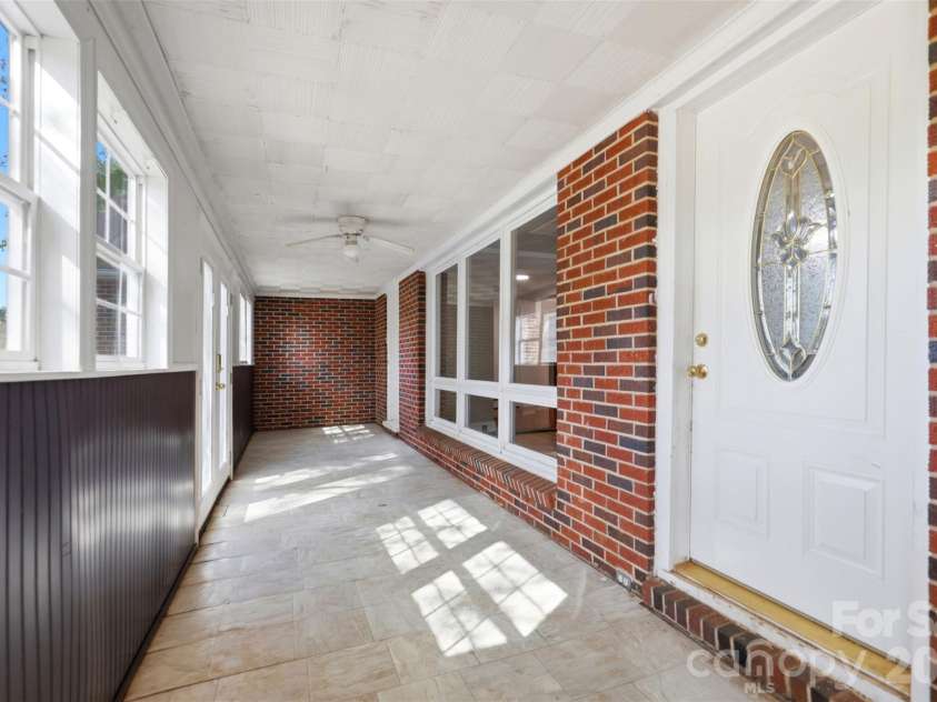 2670 Olivers Cross Road, Newton, NC 28658.  MLS# CAR4365512, YatesRealty ID 27521. 