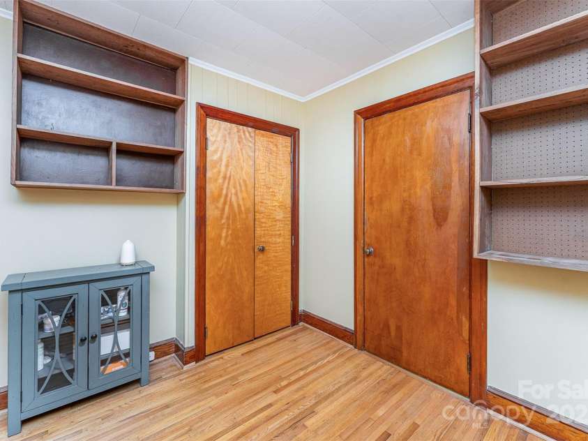 1102 13th Street, Kannapolis, NC 28083.  MLS# CAR4255636, YatesRealty ID 27523. 