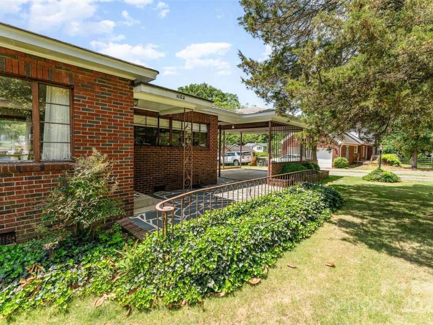 1102 13th Street, Kannapolis, NC 28083.  MLS# CAR4255636, YatesRealty ID 27523. 