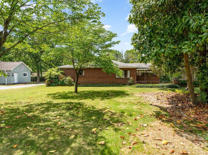 1102 13th Street, Kannapolis, NC 28083.  MLS# CAR4255636, YatesRealty ID 27523. 