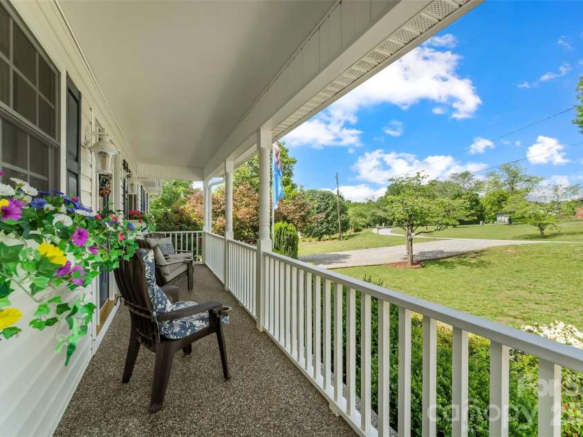 183 Greenlea Circle, Taylorsville, NC 28681.  MLS# CAR4382982, YatesRealty ID 27523. 