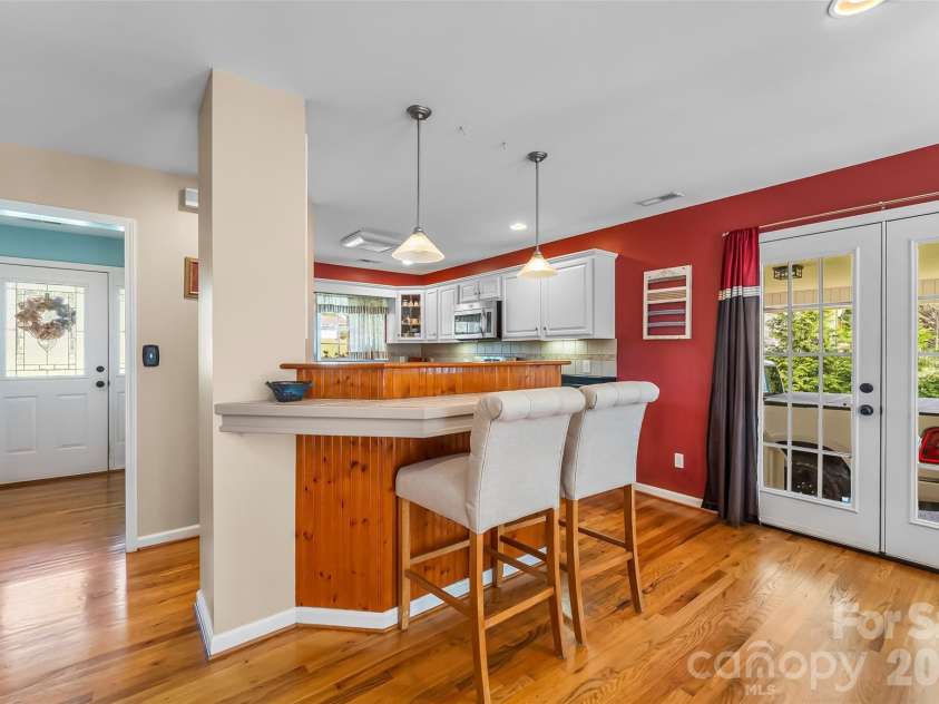 183 Greenlea Circle, Taylorsville, NC 28681.  MLS# CAR4382982, YatesRealty ID 27523. 