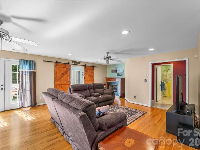 183 Greenlea Circle, Taylorsville, NC 28681.  MLS# CAR4382982, YatesRealty ID 27523. 