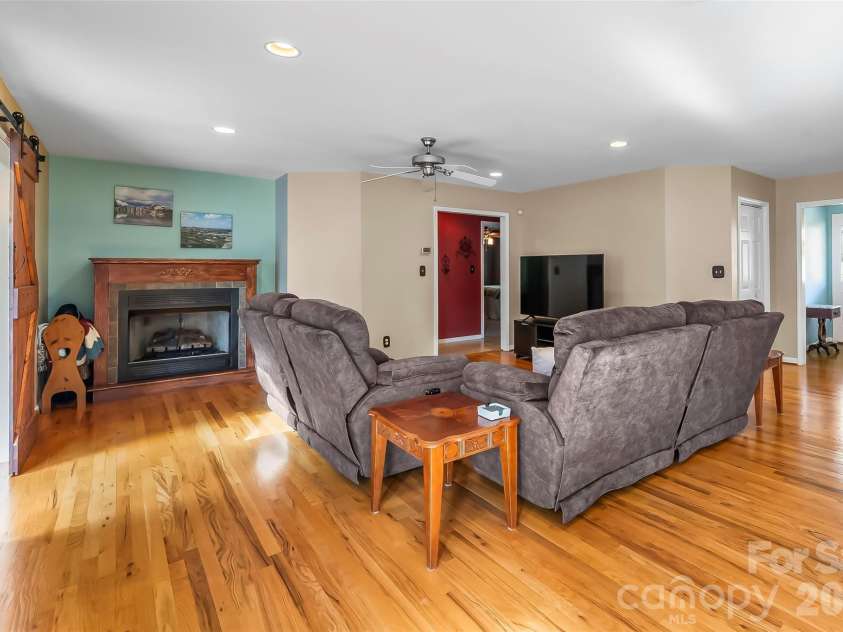 183 Greenlea Circle, Taylorsville, NC 28681.  MLS# CAR4382982, YatesRealty ID 27523. 
