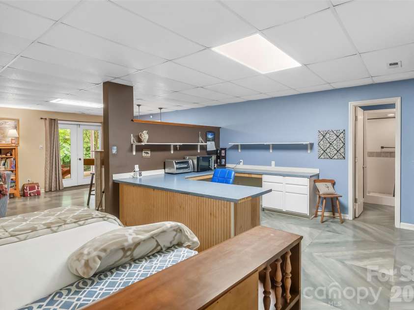 183 Greenlea Circle, Taylorsville, NC 28681.  MLS# CAR4382982, YatesRealty ID 27523. 