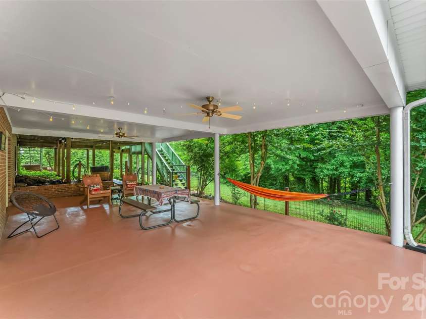 183 Greenlea Circle, Taylorsville, NC 28681.  MLS# CAR4382982, YatesRealty ID 27523. 