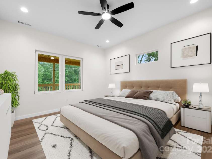 1076 Henderson Street, Marion, NC 28752.  MLS# CAR4265053, YatesRealty ID 27526. 