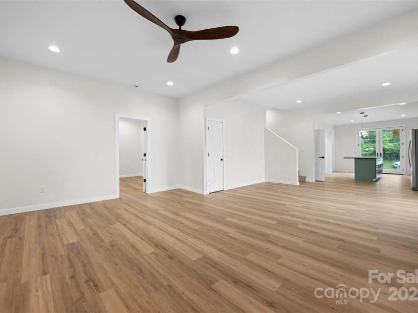 1076 Henderson Street, Marion, NC 28752.  MLS# CAR4265053, YatesRealty ID 27526. 