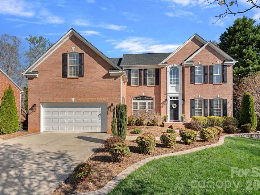 2474 Green Point Lane, Denver, NC 28037.  MLS# CAR4356317, YatesRealty ID 27526. 