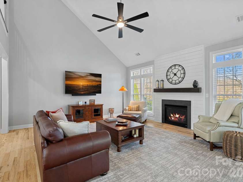 2474 Green Point Lane, Denver, NC 28037.  MLS# CAR4356317, YatesRealty ID 27526. 