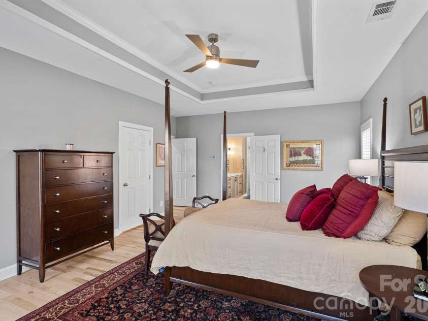 2474 Green Point Lane, Denver, NC 28037.  MLS# CAR4356317, YatesRealty ID 27526. 