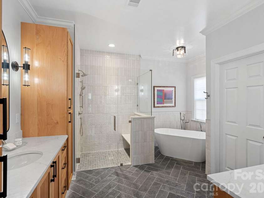 2474 Green Point Lane, Denver, NC 28037.  MLS# CAR4356317, YatesRealty ID 27526. 