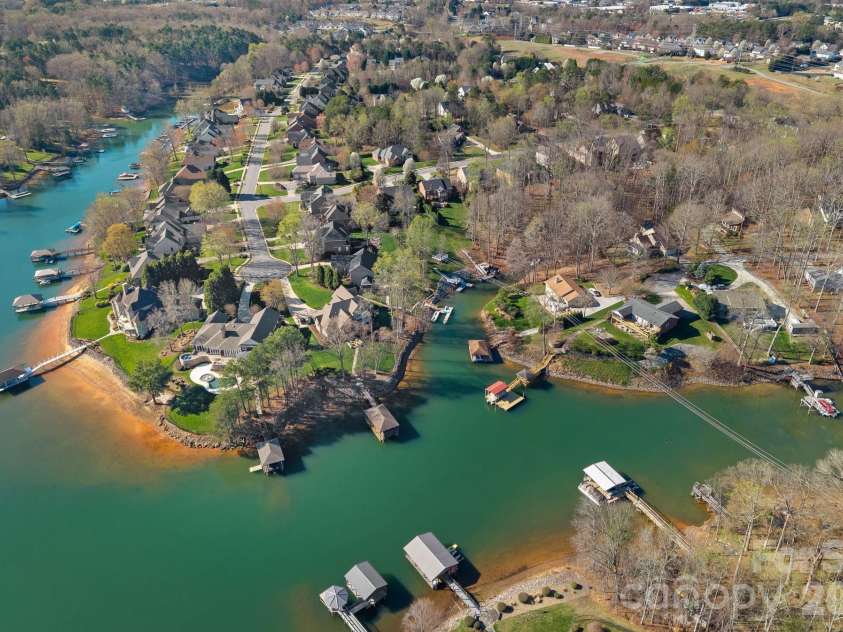 2474 Green Point Lane, Denver, NC 28037.  MLS# CAR4356317, YatesRealty ID 27526. 