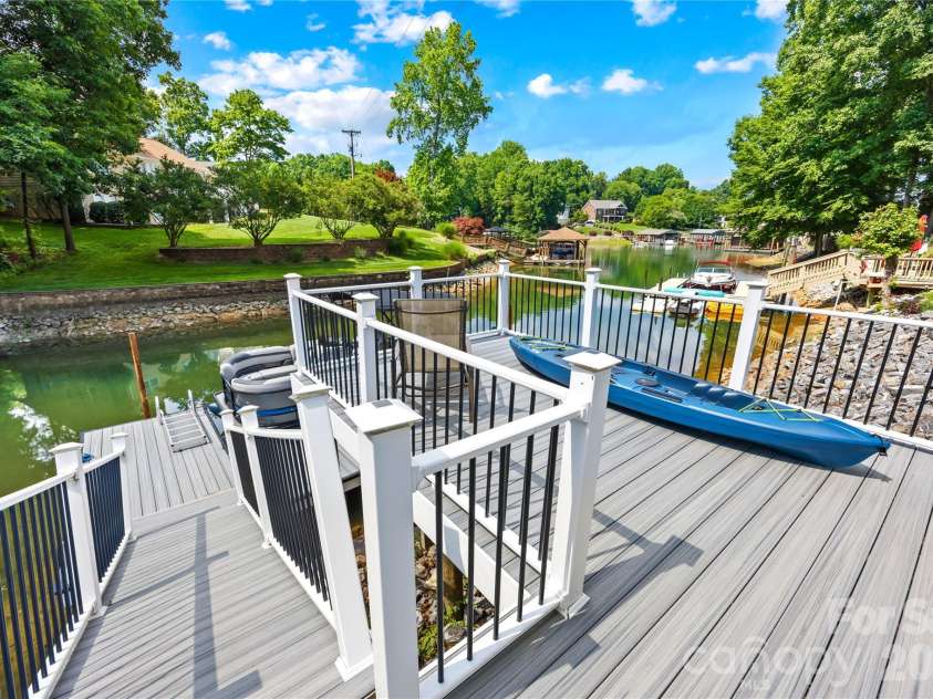 2474 Green Point Lane, Denver, NC 28037.  MLS# CAR4356317, YatesRealty ID 27526. 