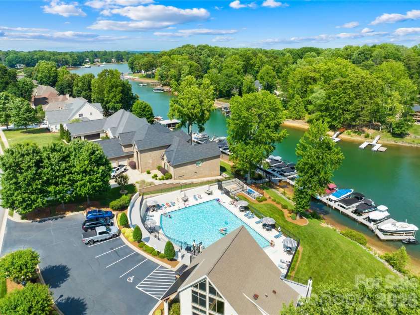2474 Green Point Lane, Denver, NC 28037.  MLS# CAR4356317, YatesRealty ID 27526. Community Pool