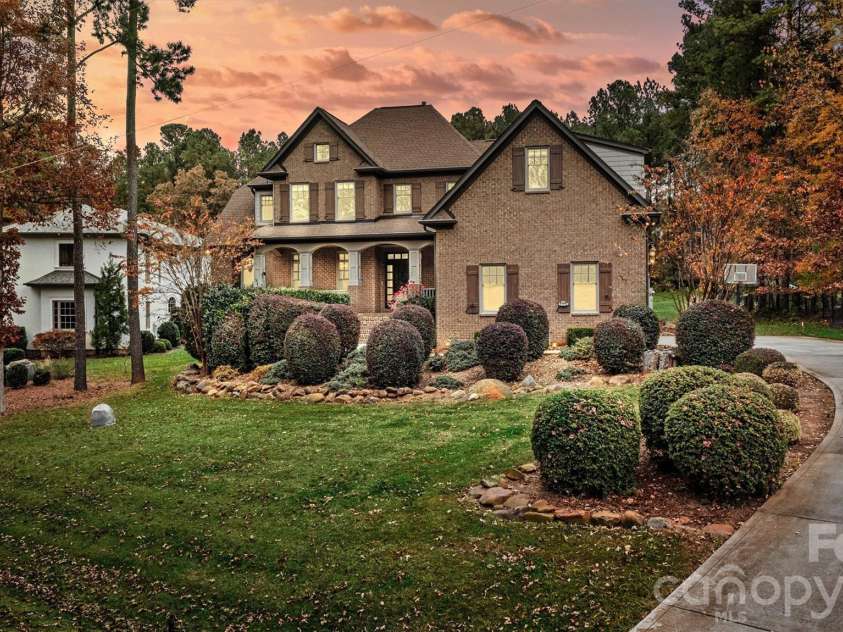 336 Kenway Loop, Mooresville, NC 28117.  MLS# CAR4387334, YatesRealty ID 27527. 