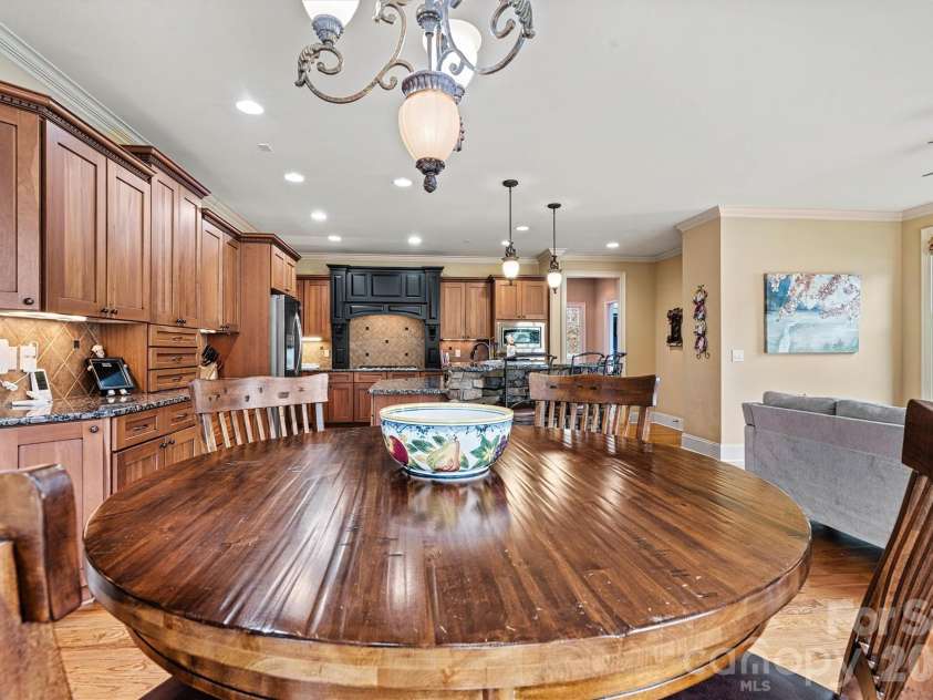 336 Kenway Loop, Mooresville, NC 28117.  MLS# CAR4387334, YatesRealty ID 27527. 