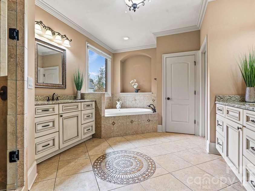 336 Kenway Loop, Mooresville, NC 28117.  MLS# CAR4387334, YatesRealty ID 27527. 