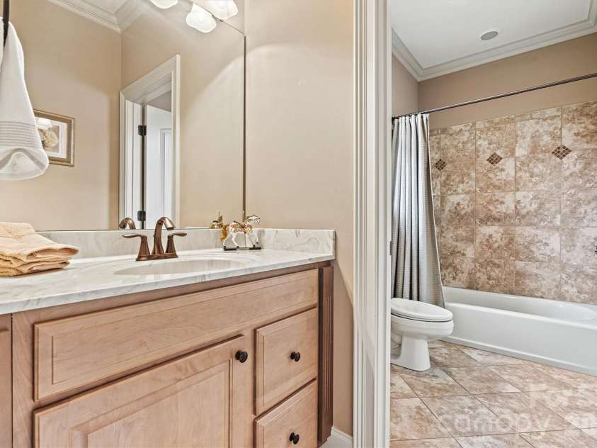 336 Kenway Loop, Mooresville, NC 28117.  MLS# CAR4387334, YatesRealty ID 27527. 