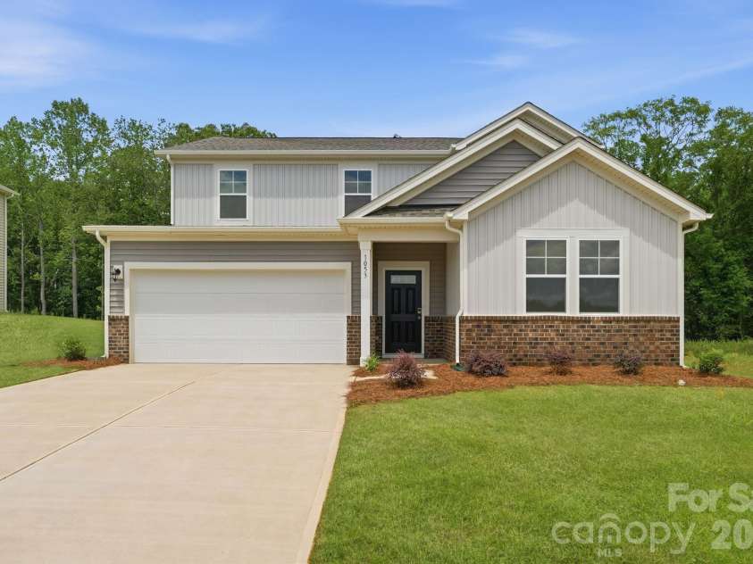 1053 Hallman Branch Lane, Lincolnton, NC 28092.  MLS# CAR4366833, YatesRealty ID 27528. 