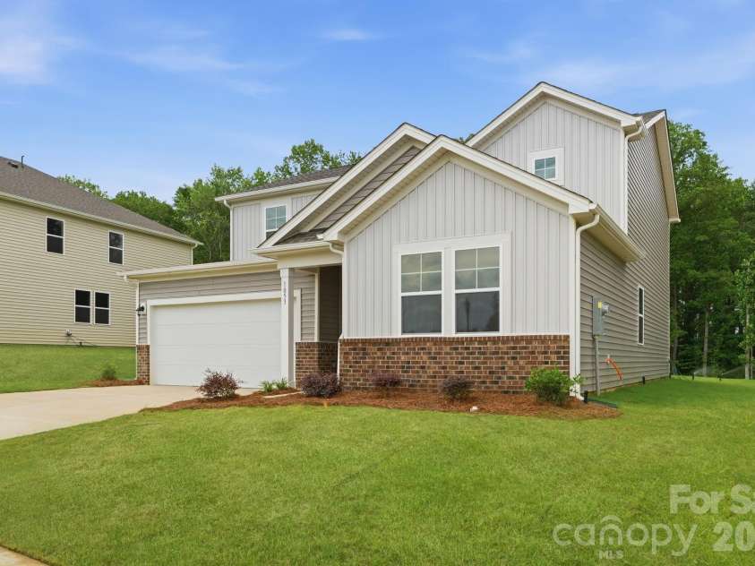 1053 Hallman Branch Lane, Lincolnton, NC 28092.  MLS# CAR4366833, YatesRealty ID 27528. 