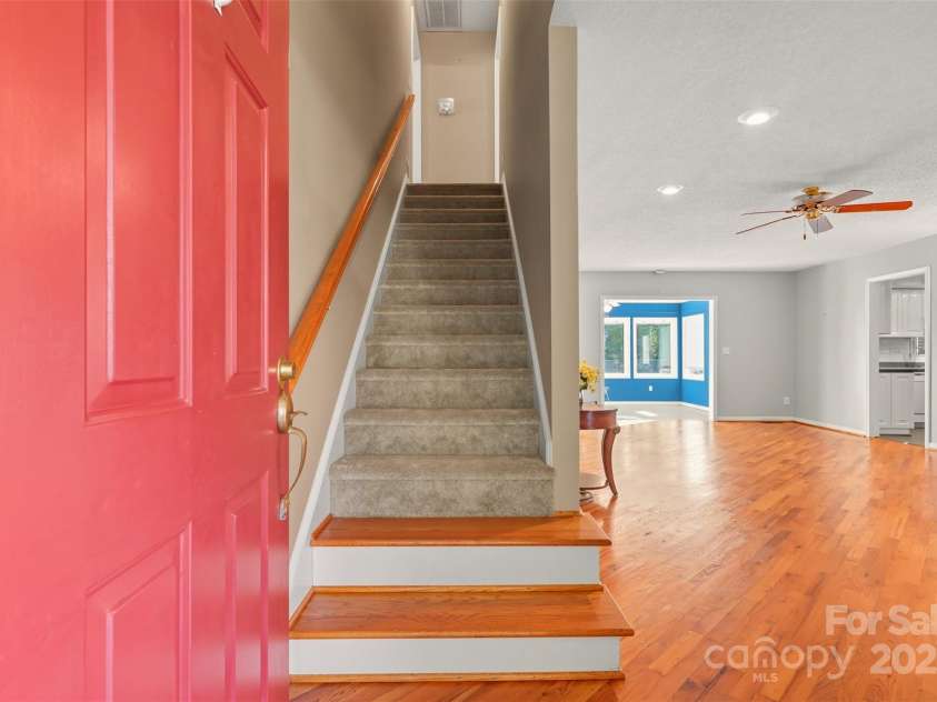 207 Milford Drive, Salisbury, NC 28144.  MLS# CAR4309559, YatesRealty ID 2753. 