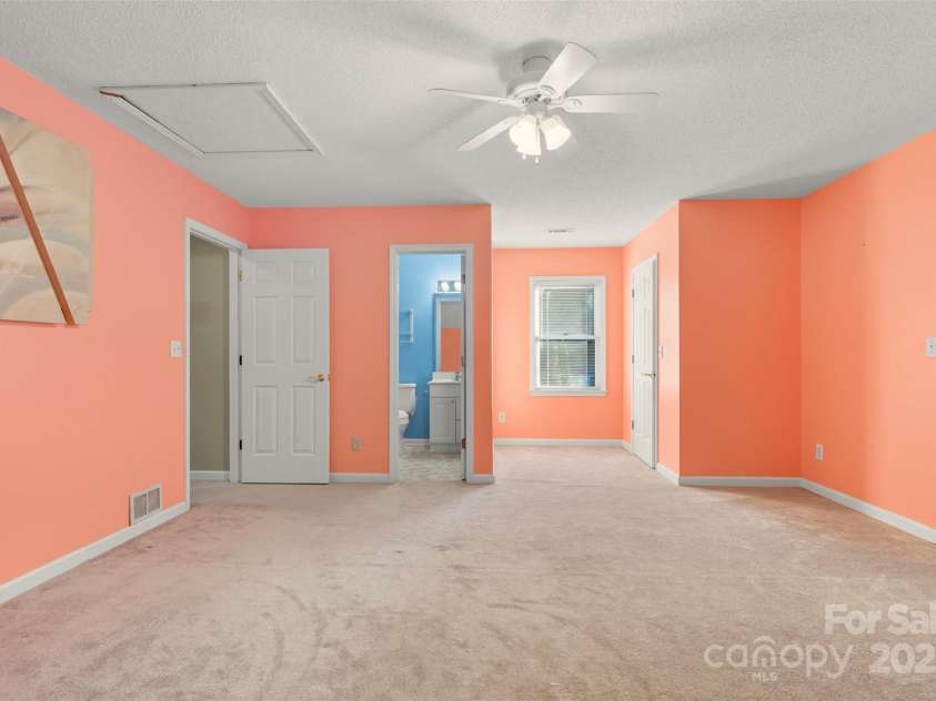 207 Milford Drive, Salisbury, NC 28144.  MLS# CAR4309559, YatesRealty ID 2753. 