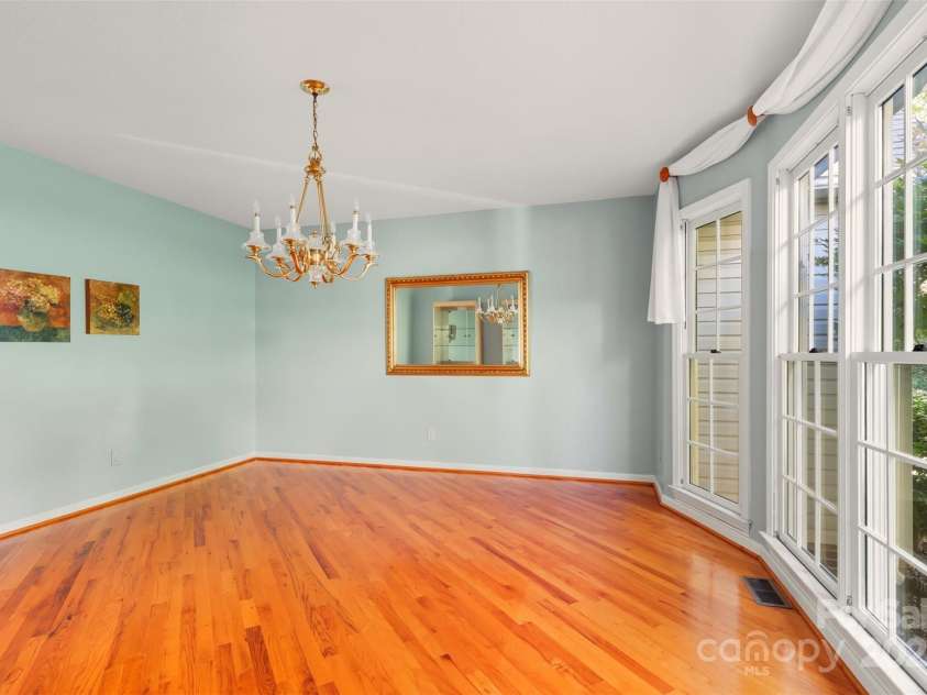 207 Milford Drive, Salisbury, NC 28144.  MLS# CAR4309559, YatesRealty ID 2753. 