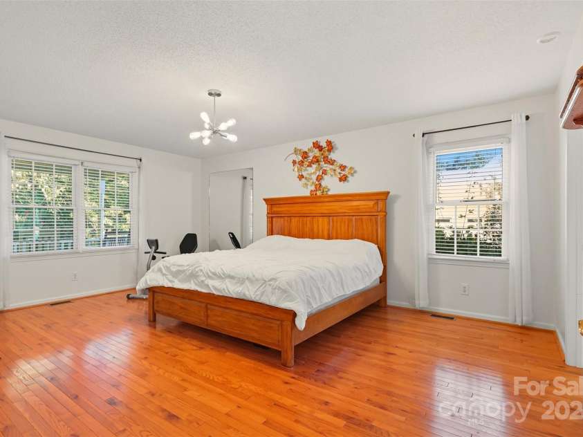 207 Milford Drive, Salisbury, NC 28144.  MLS# CAR4309559, YatesRealty ID 2753. 