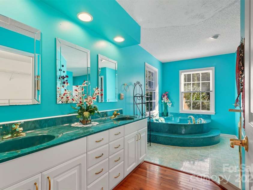 207 Milford Drive, Salisbury, NC 28144.  MLS# CAR4309559, YatesRealty ID 2753. 