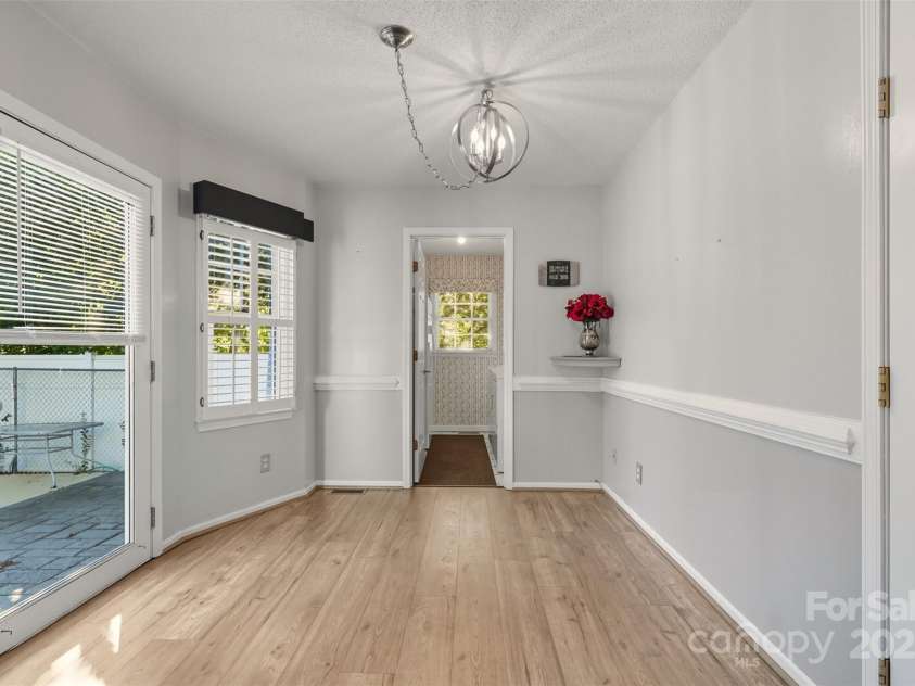 207 Milford Drive, Salisbury, NC 28144.  MLS# CAR4309559, YatesRealty ID 2753. 