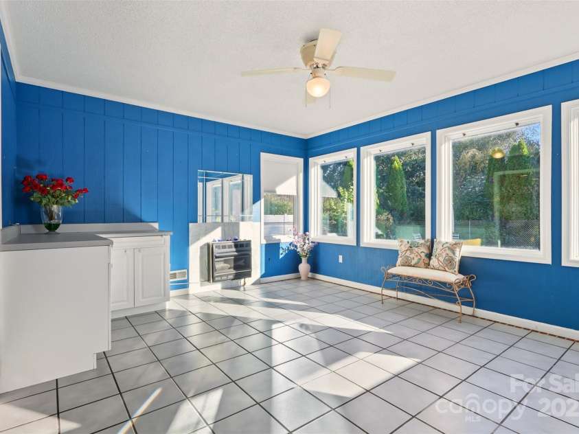 207 Milford Drive, Salisbury, NC 28144.  MLS# CAR4309559, YatesRealty ID 2753. 