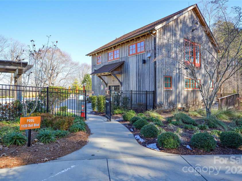 900 Raffaelo View, Mount Holly, NC 28120.  MLS# CAR4214910, YatesRealty ID 2753. 