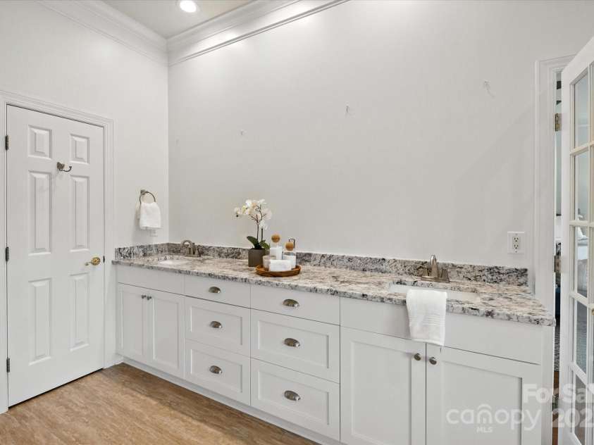 6325 Pleasant Grove Road, Waxhaw, NC 28173.  MLS# CAR4262847, YatesRealty ID 27530. 