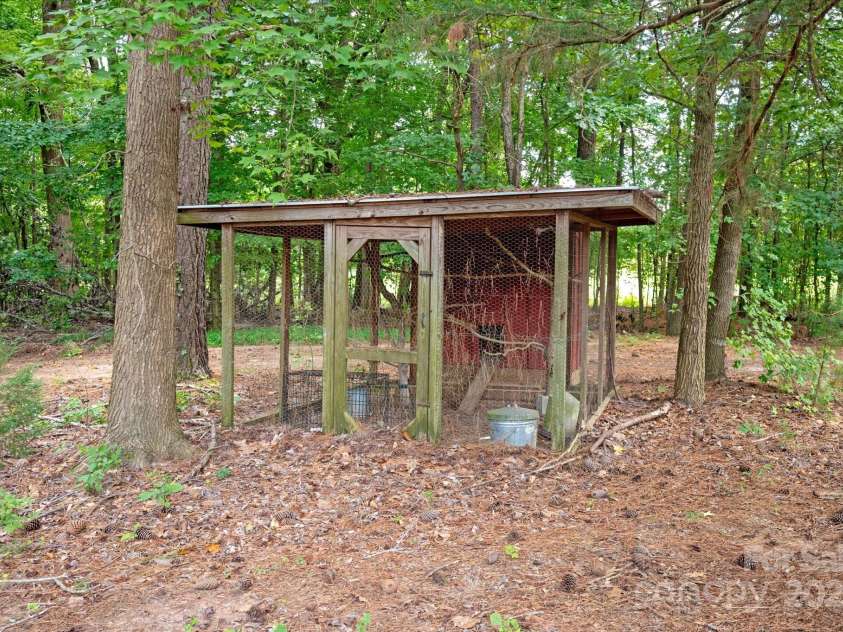 6325 Pleasant Grove Road, Waxhaw, NC 28173.  MLS# CAR4262847, YatesRealty ID 27530. 