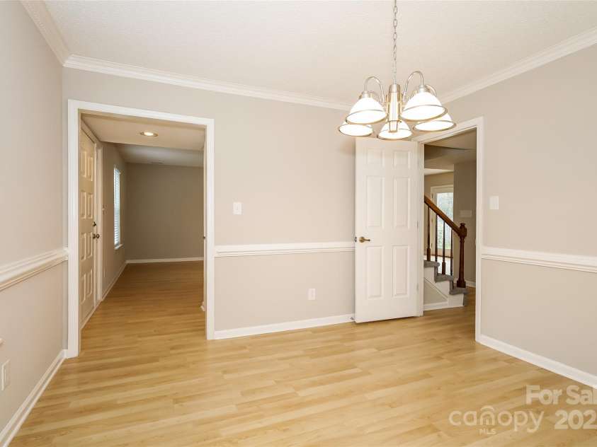 8749 Rittenhouse Circle, Charlotte, NC 28270.  MLS# CAR4280554, YatesRealty ID 27531. 