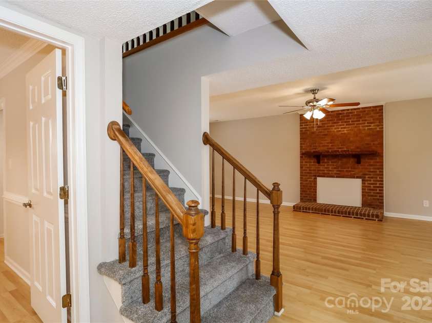 8749 Rittenhouse Circle, Charlotte, NC 28270.  MLS# CAR4280554, YatesRealty ID 27531. 