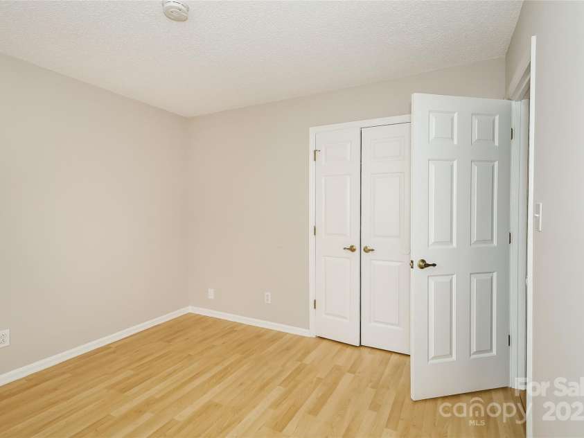 8749 Rittenhouse Circle, Charlotte, NC 28270.  MLS# CAR4280554, YatesRealty ID 27531. 