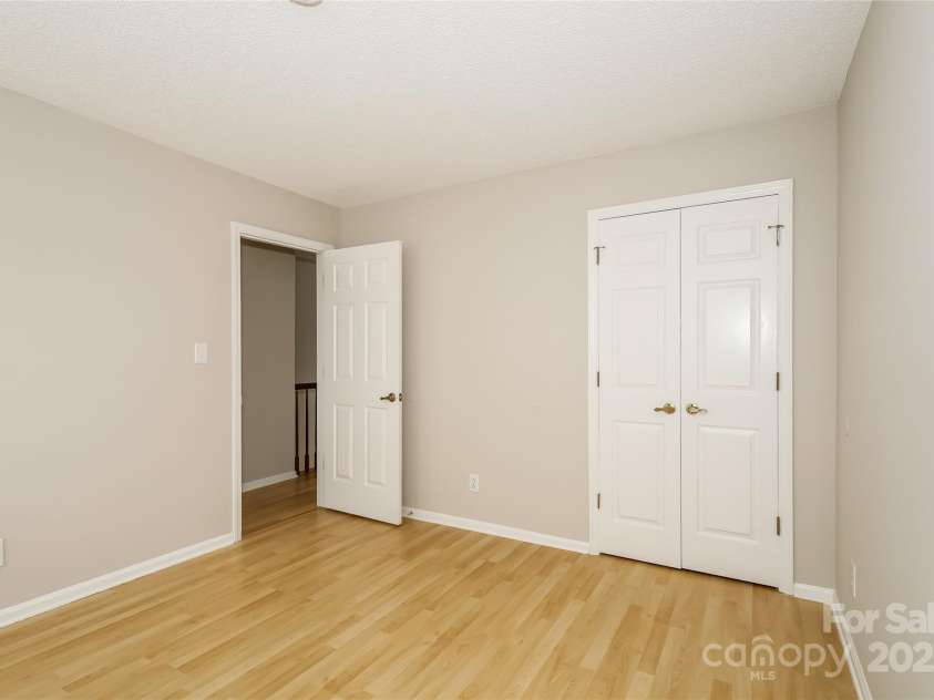 8749 Rittenhouse Circle, Charlotte, NC 28270.  MLS# CAR4280554, YatesRealty ID 27531. 