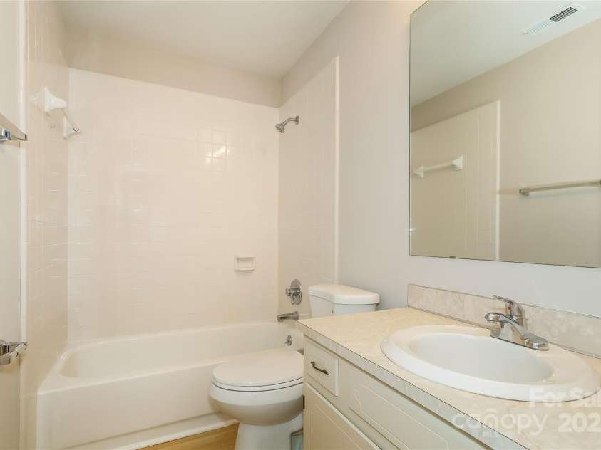 8749 Rittenhouse Circle, Charlotte, NC 28270.  MLS# CAR4280554, YatesRealty ID 27531. 