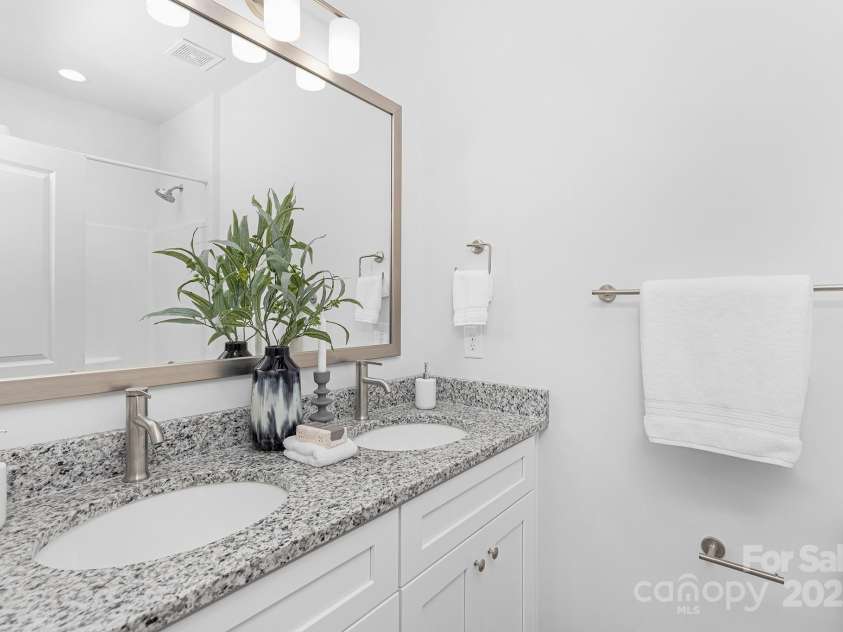 1623 Martin Avenue, Gastonia, NC 28052.  MLS# CAR4260493, YatesRealty ID 27532. Representation