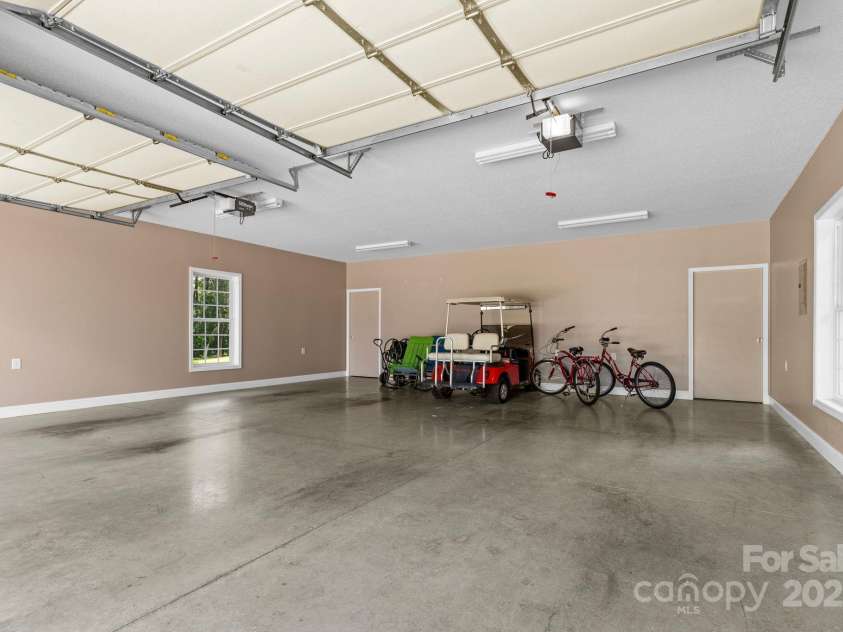 234 New Salem Road, Statesville, NC 28625.  MLS# CAR4281409, YatesRealty ID 27533. 
