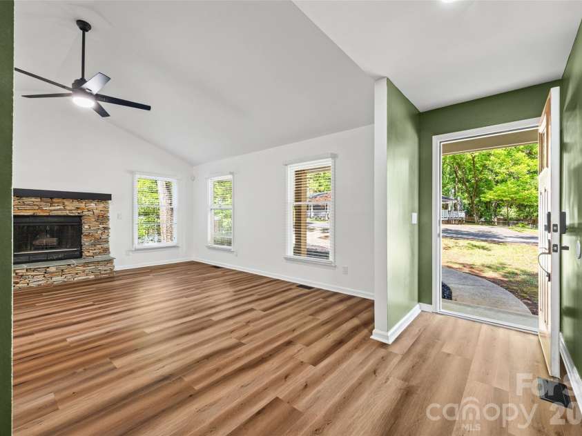 5043 Suwarrow Circle, Tega Cay, SC 29708.  MLS# CAR4379633, YatesRealty ID 27533. 