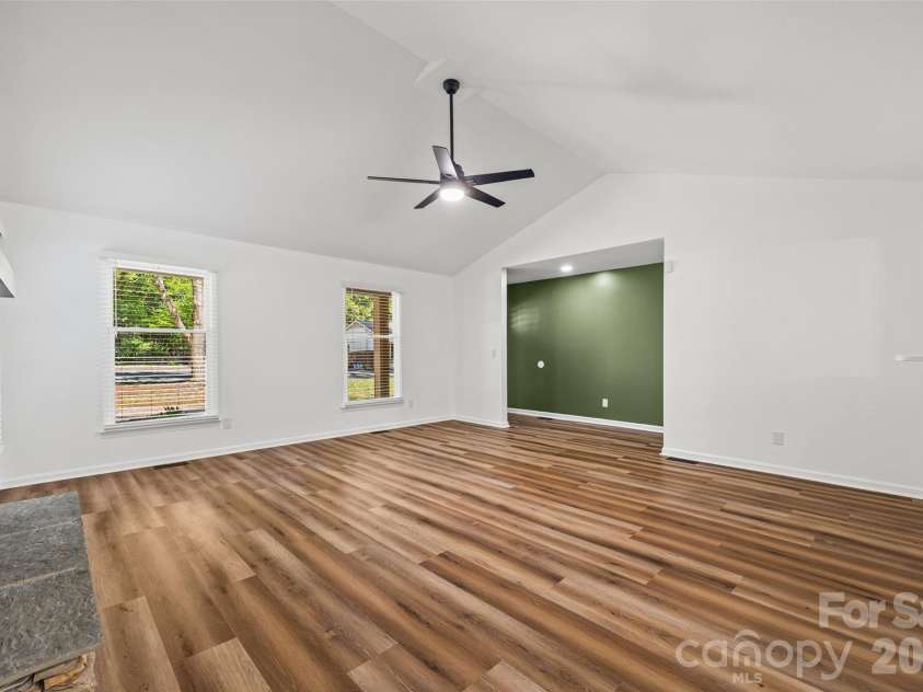 5043 Suwarrow Circle, Tega Cay, SC 29708.  MLS# CAR4379633, YatesRealty ID 27533. 