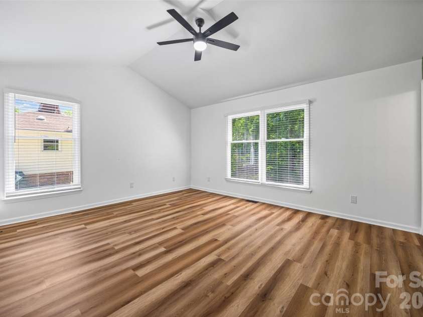 5043 Suwarrow Circle, Tega Cay, SC 29708.  MLS# CAR4379633, YatesRealty ID 27533. 