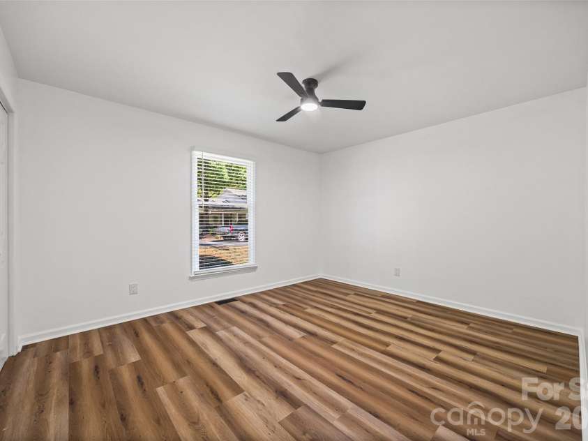 5043 Suwarrow Circle, Tega Cay, SC 29708.  MLS# CAR4379633, YatesRealty ID 27533. 