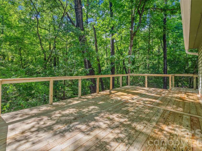 5043 Suwarrow Circle, Tega Cay, SC 29708.  MLS# CAR4379633, YatesRealty ID 27533. 