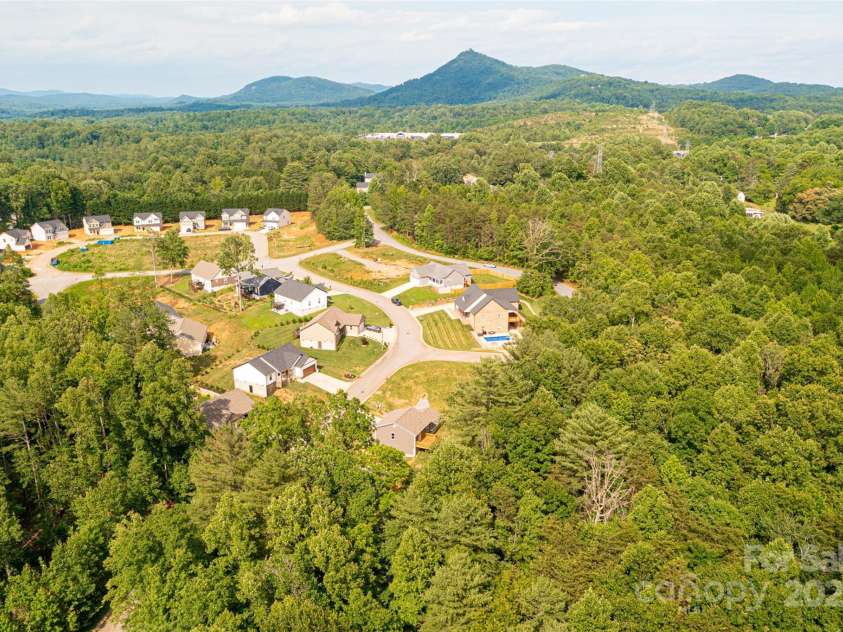 1214 Winter Place, Lenoir, NC 28645.  MLS# CAR4293301, YatesRealty ID 27534. 