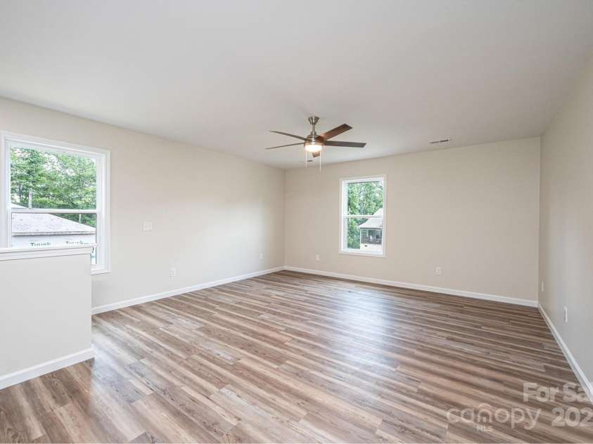 1214 Winter Place, Lenoir, NC 28645.  MLS# CAR4293301, YatesRealty ID 27534. 